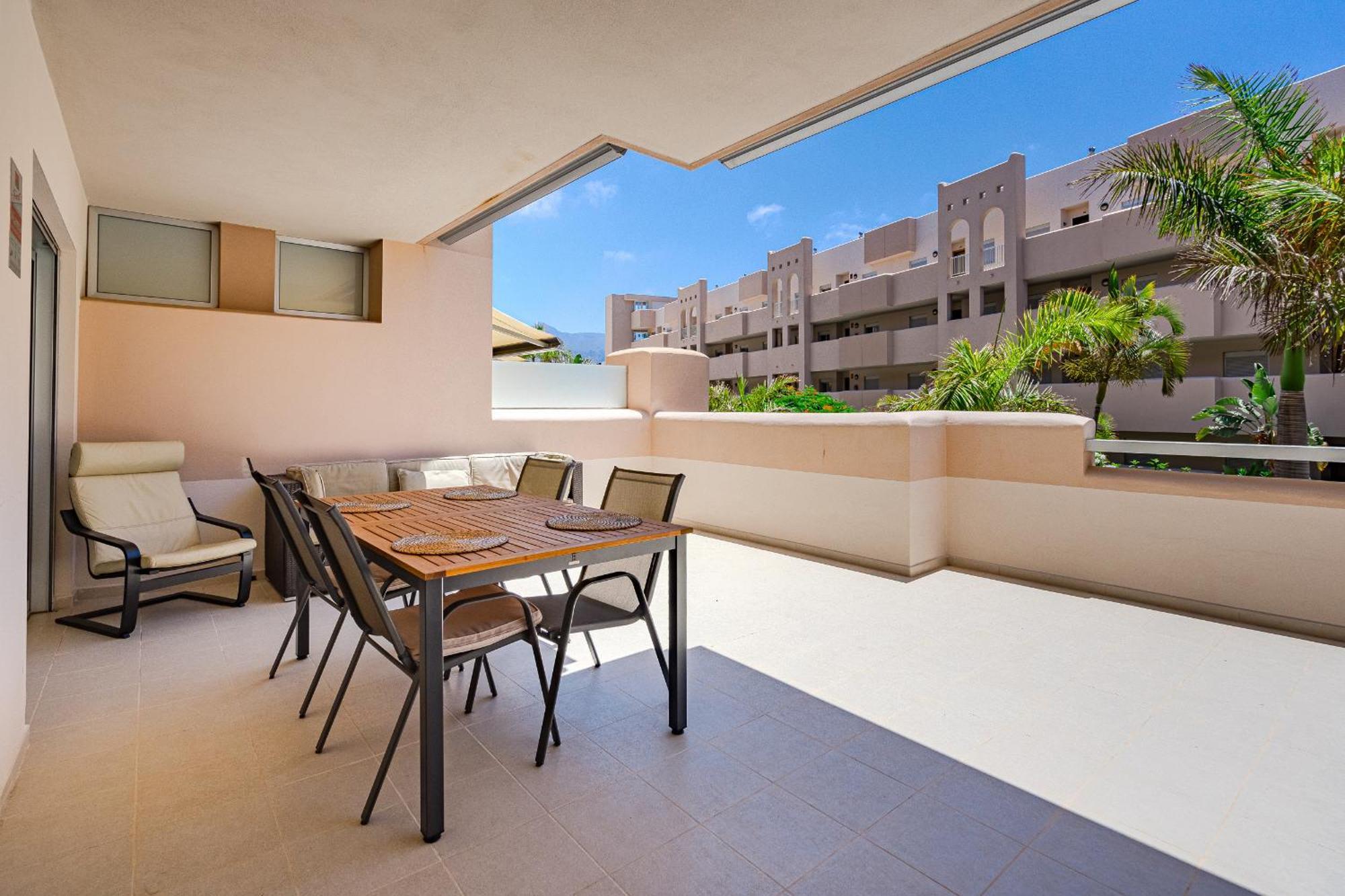 Cozy Apartment In Playa Paraiso Costa Adeje  Esterno foto