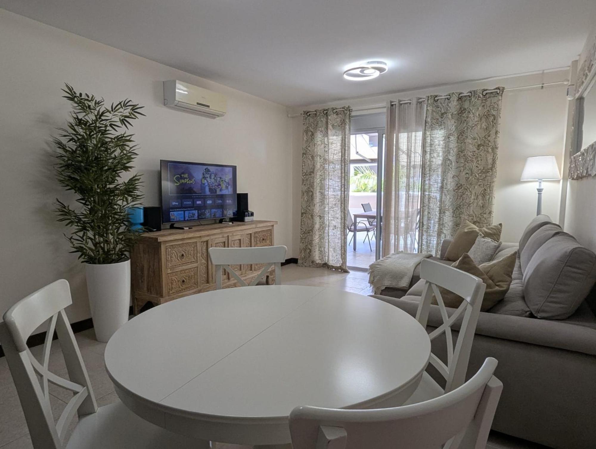 Cozy Apartment In Playa Paraiso Costa Adeje  Esterno foto
